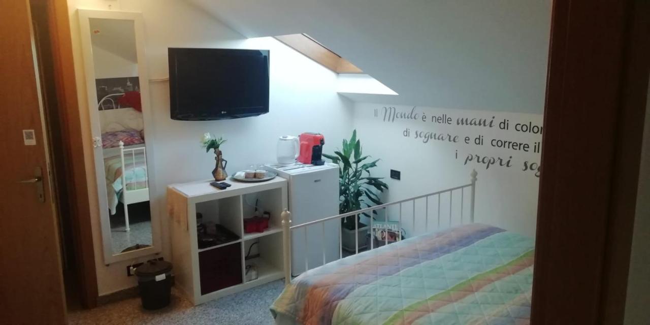 La Tua Mansarda A Bergamo Villa Luaran gambar