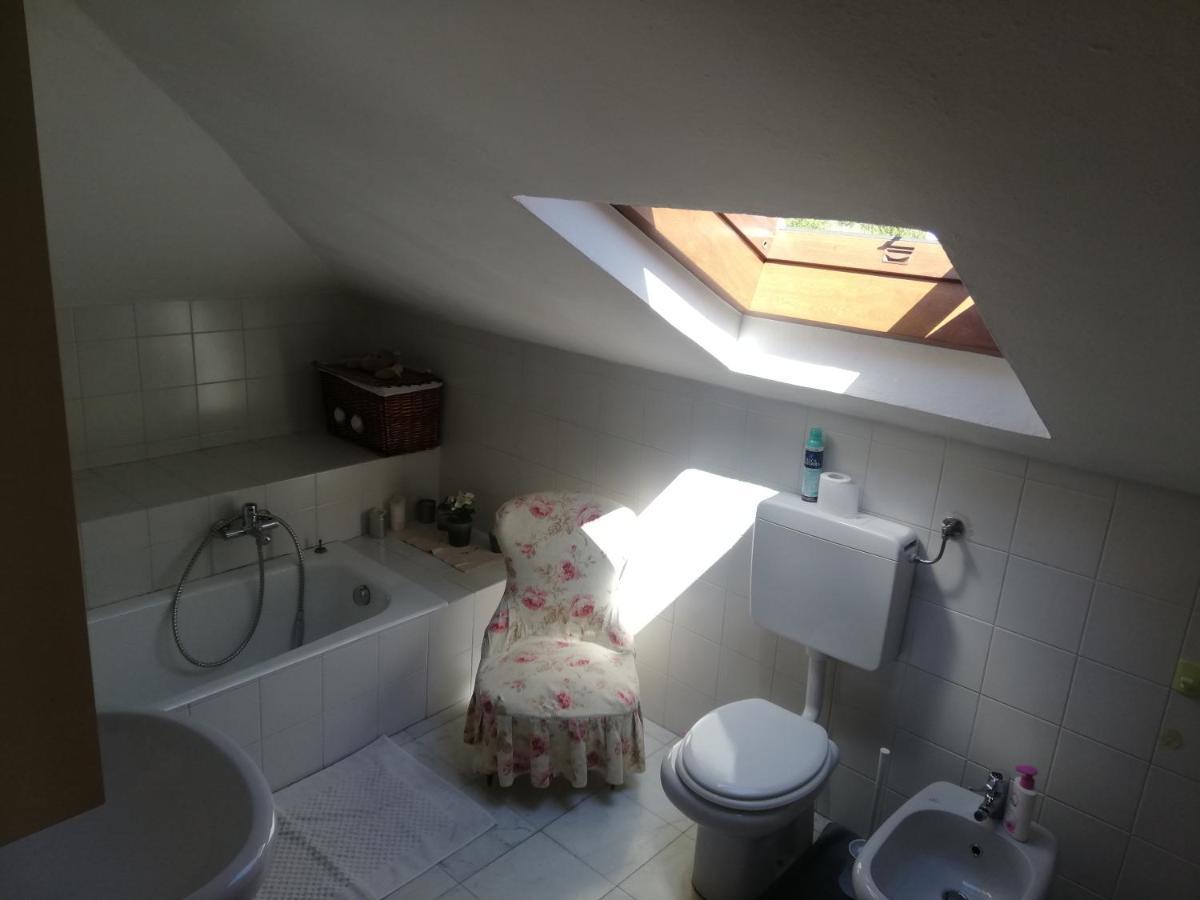 La Tua Mansarda A Bergamo Villa Luaran gambar