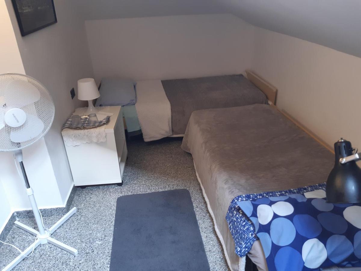 La Tua Mansarda A Bergamo Villa Luaran gambar