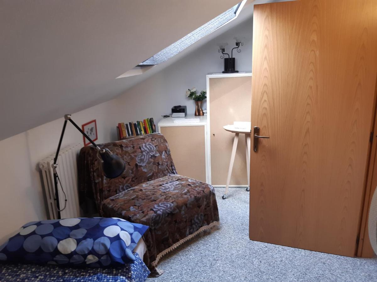 La Tua Mansarda A Bergamo Villa Luaran gambar